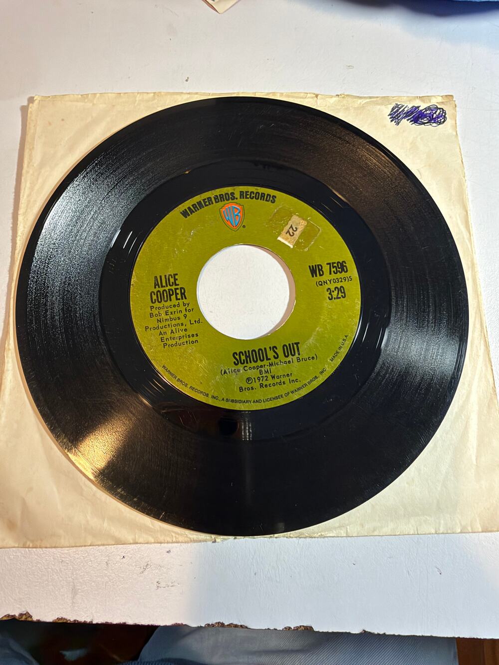Alice Cooper - Warner Bros. 45 RPM - School's Out / Gutter Cat